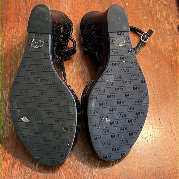 ANTONIO MELANI | Strappy Leather Wedges with Heel Design - Size 6 - Picture 7 of 11